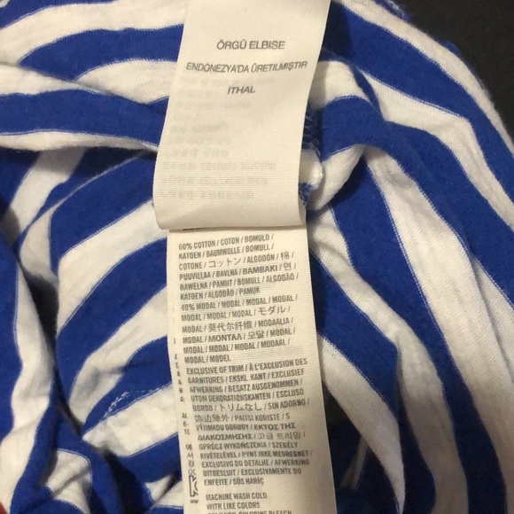 Hollister Shirt Horizontal line Blue and White size small - Picture 3 of 3